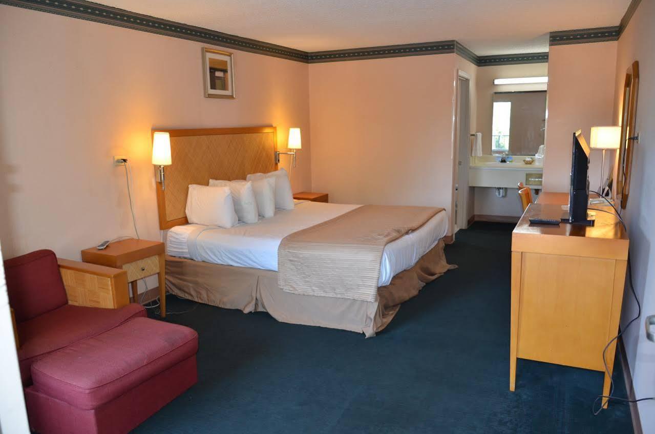 Days Inn Cheraw Exteriér fotografie