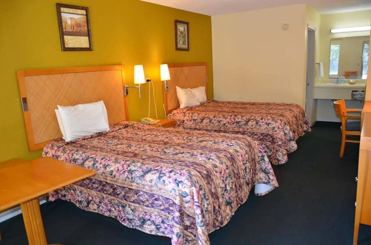 Days Inn Cheraw Exteriér fotografie